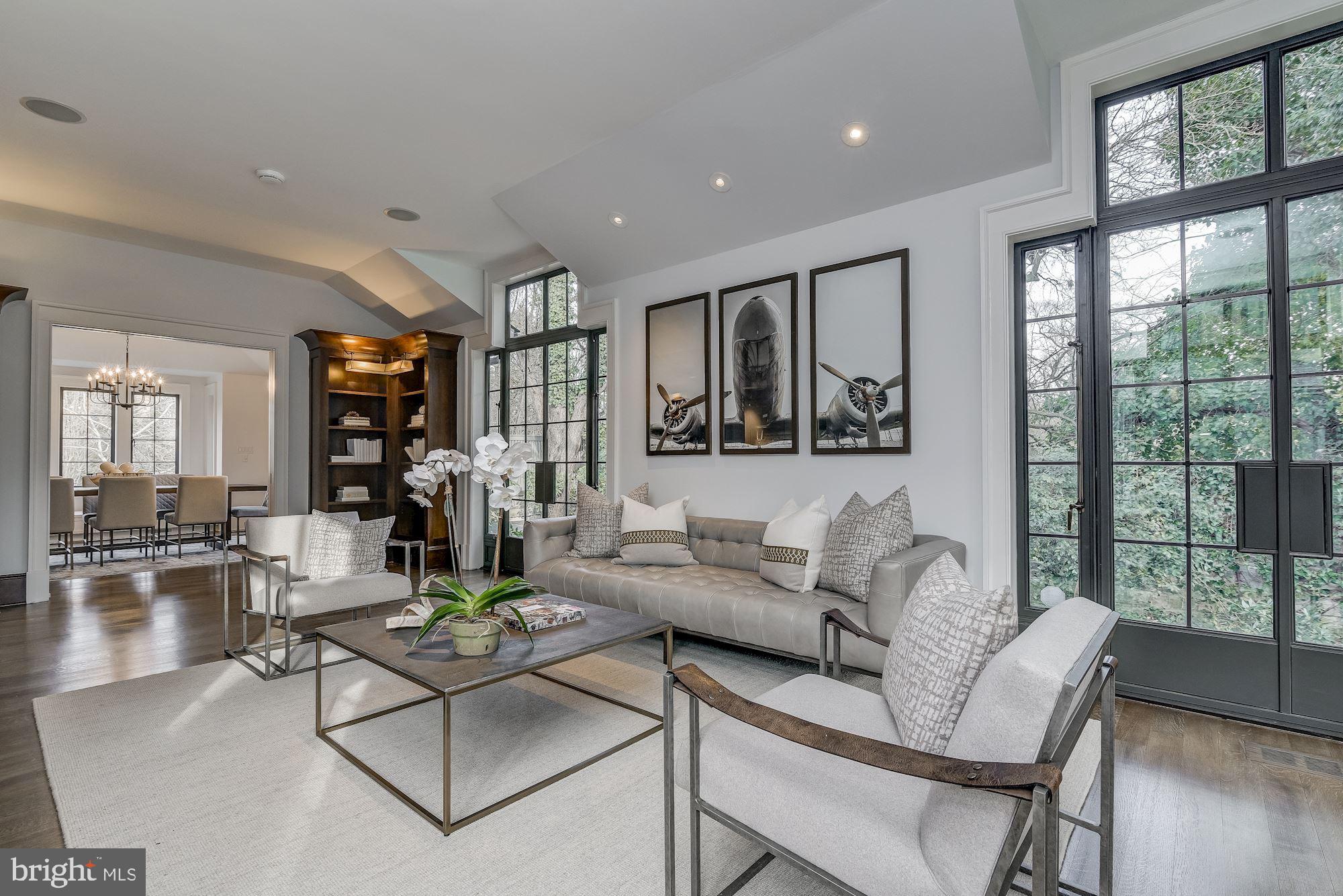 SPRING VALLEY - Residential