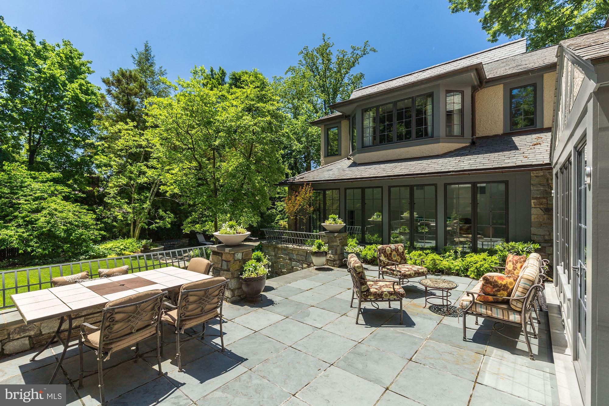 SPRING VALLEY - Residential