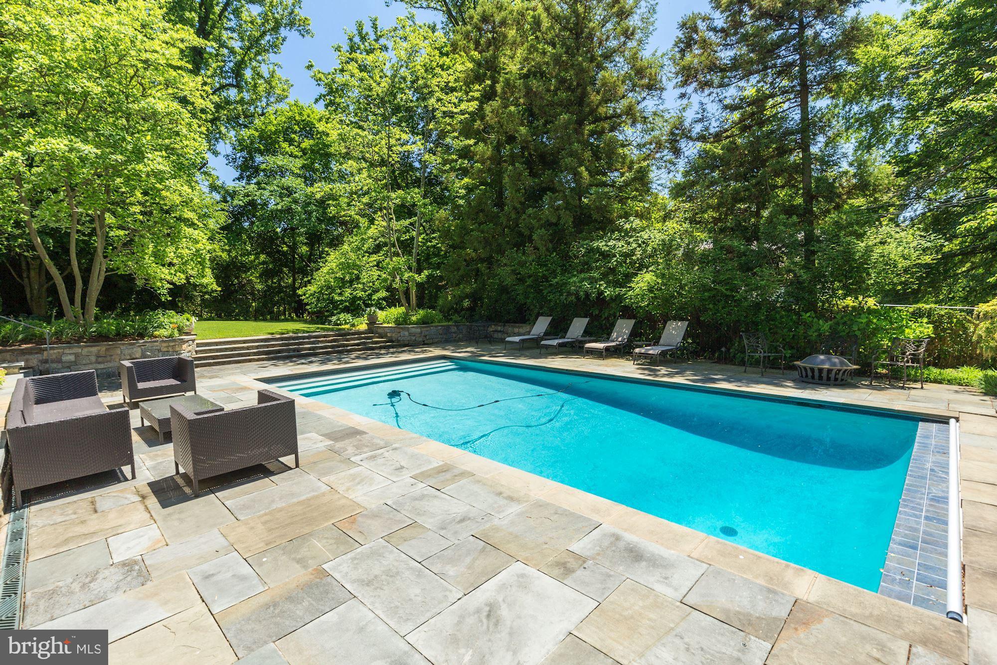 SPRING VALLEY - Residential