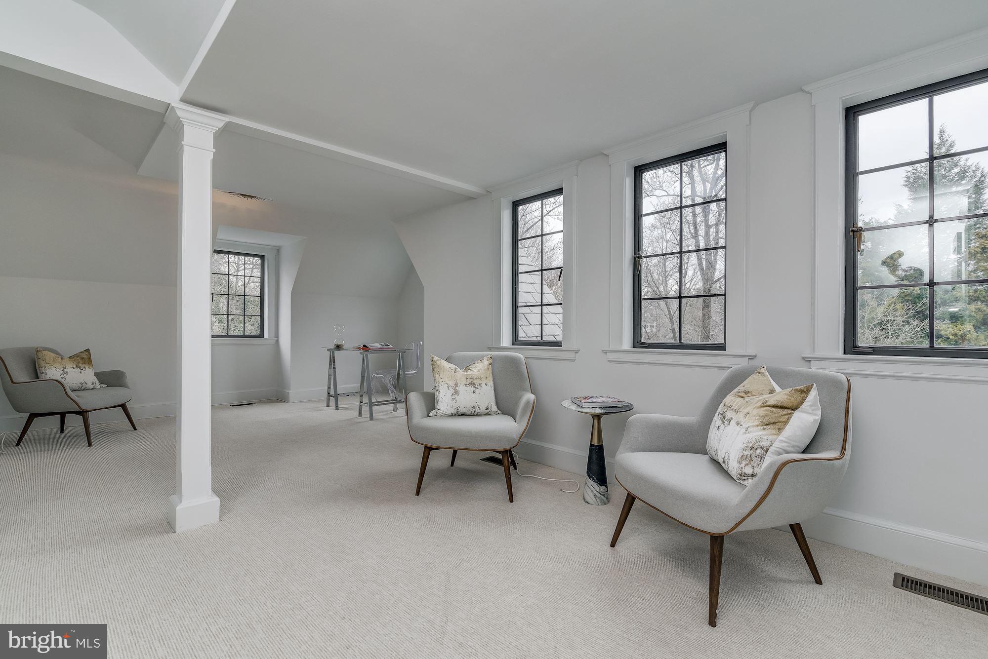 SPRING VALLEY - Residential