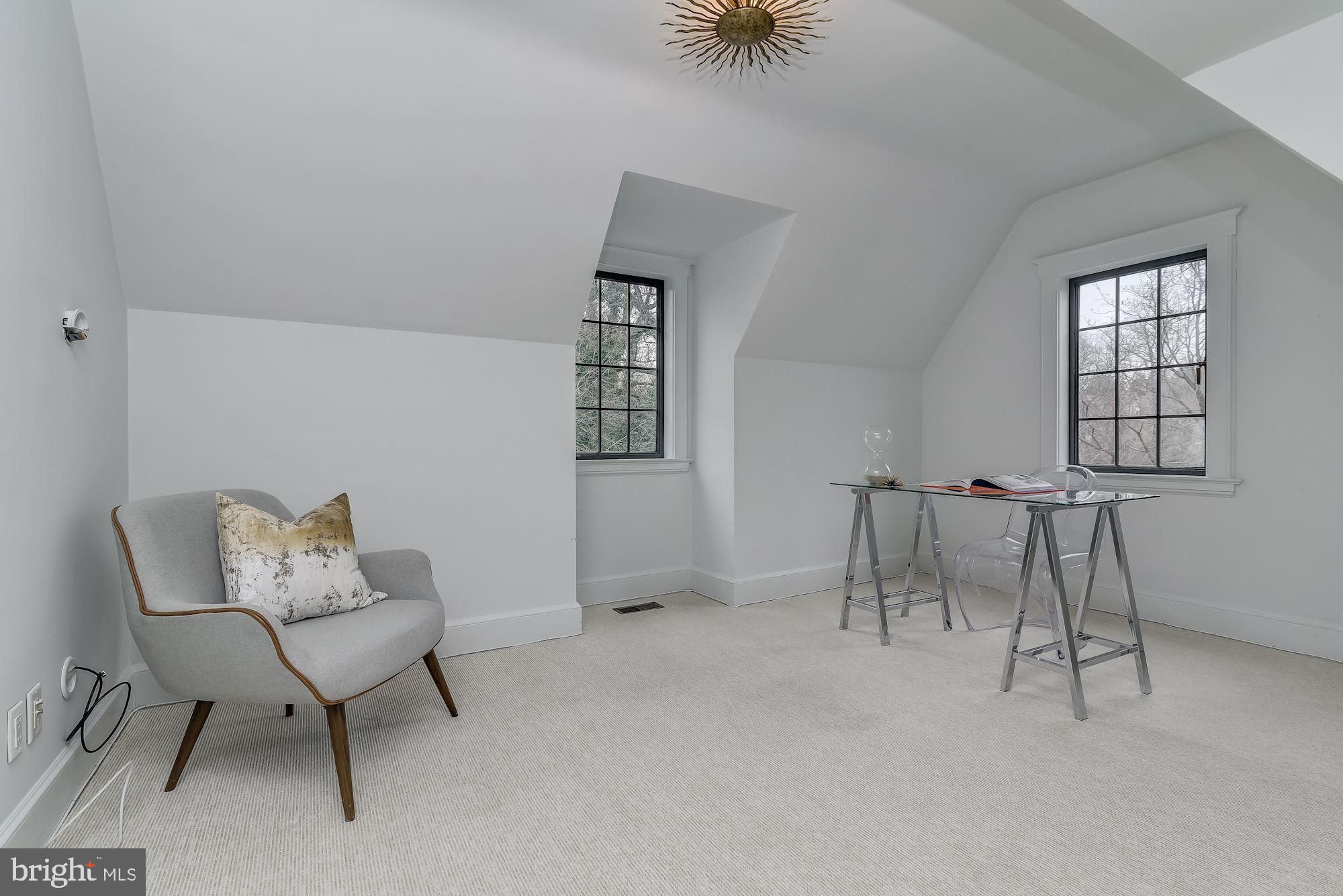 SPRING VALLEY - Residential