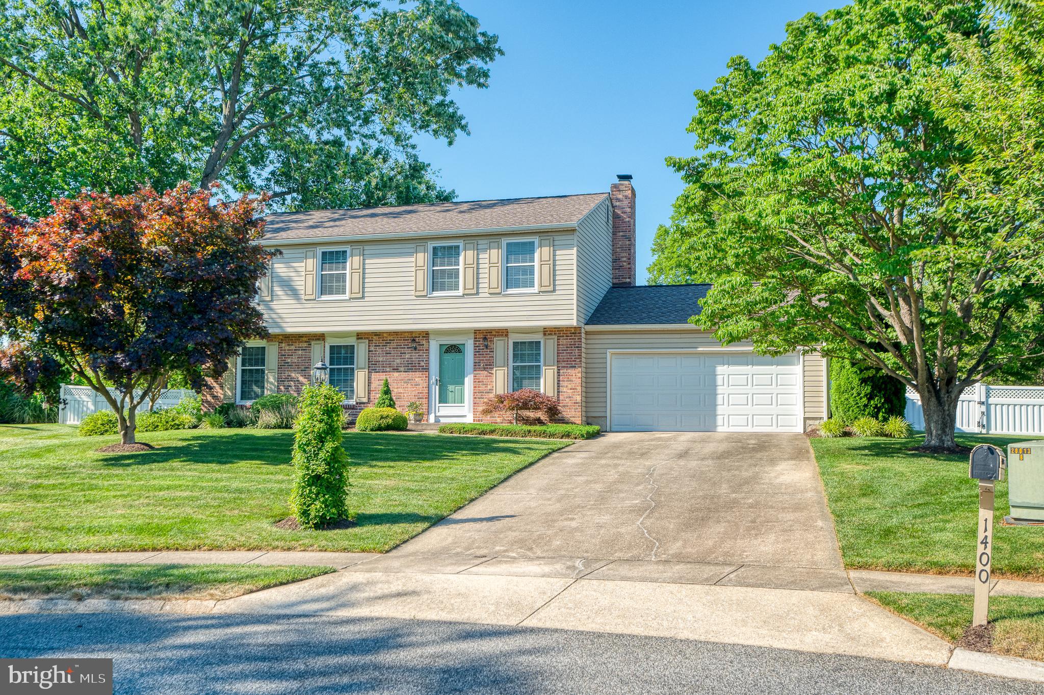 1400 MIDHURST COURT