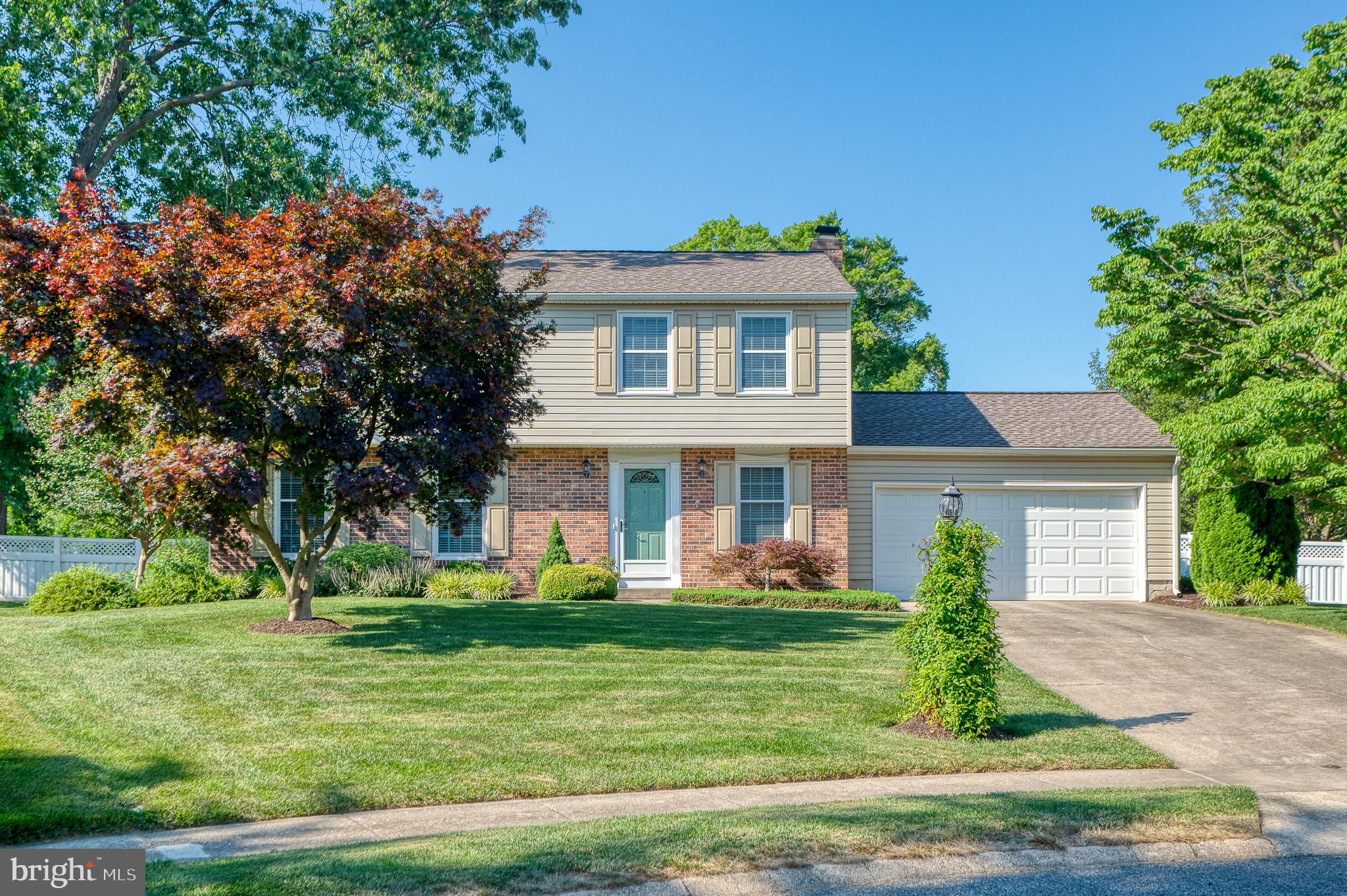 1400 MIDHURST COURT