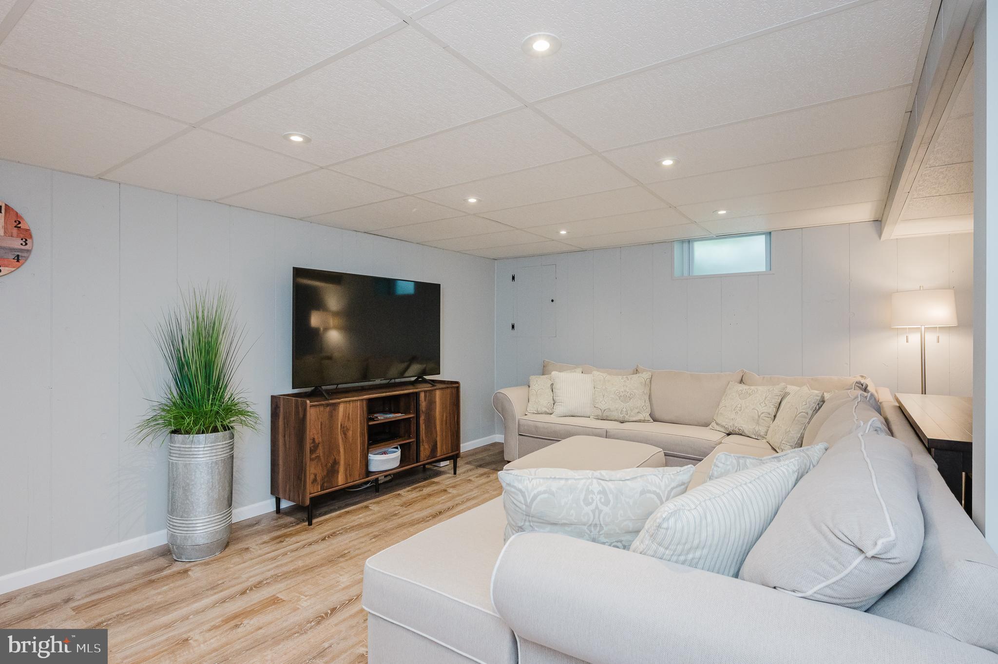 WEST RIDING - Residential