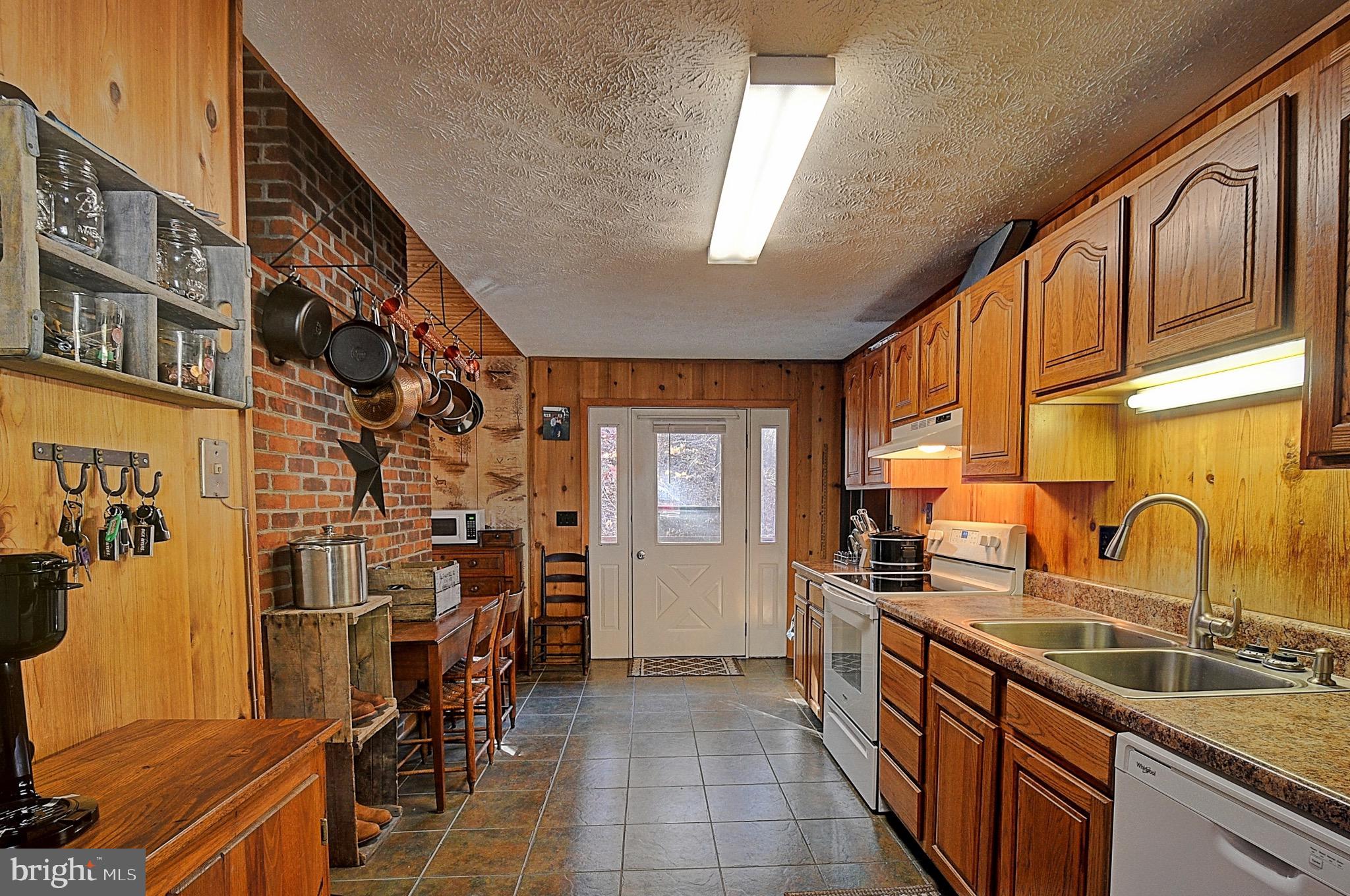 SUNDANCE MOUNTAIN - Residential