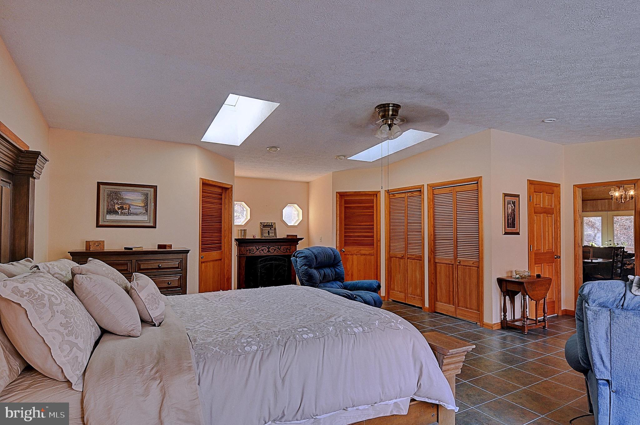 SUNDANCE MOUNTAIN - Residential