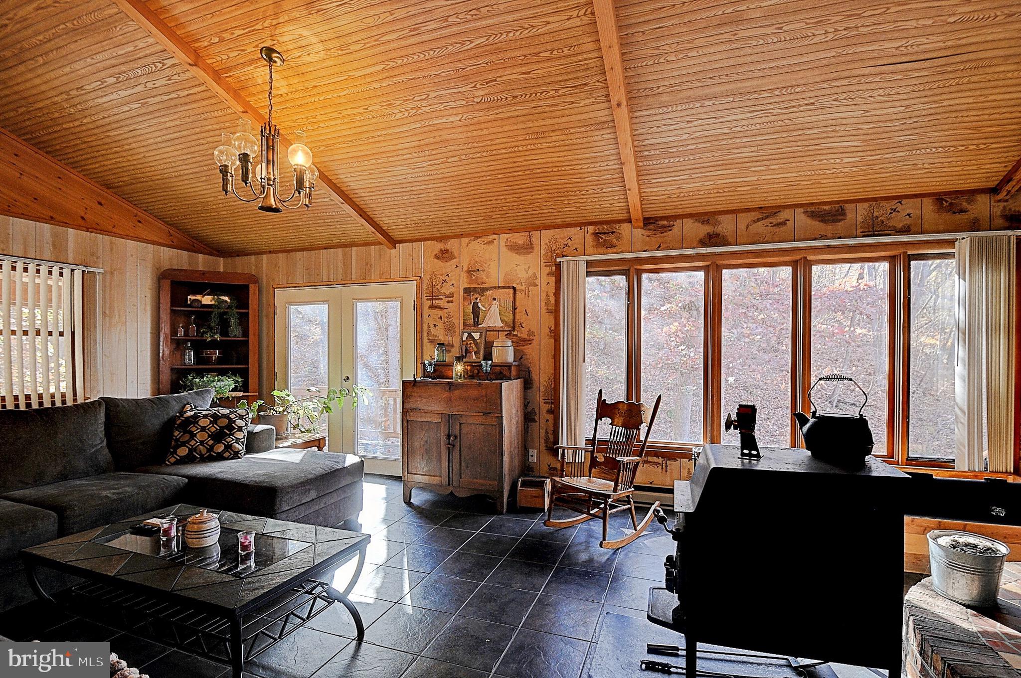 SUNDANCE MOUNTAIN - Residential