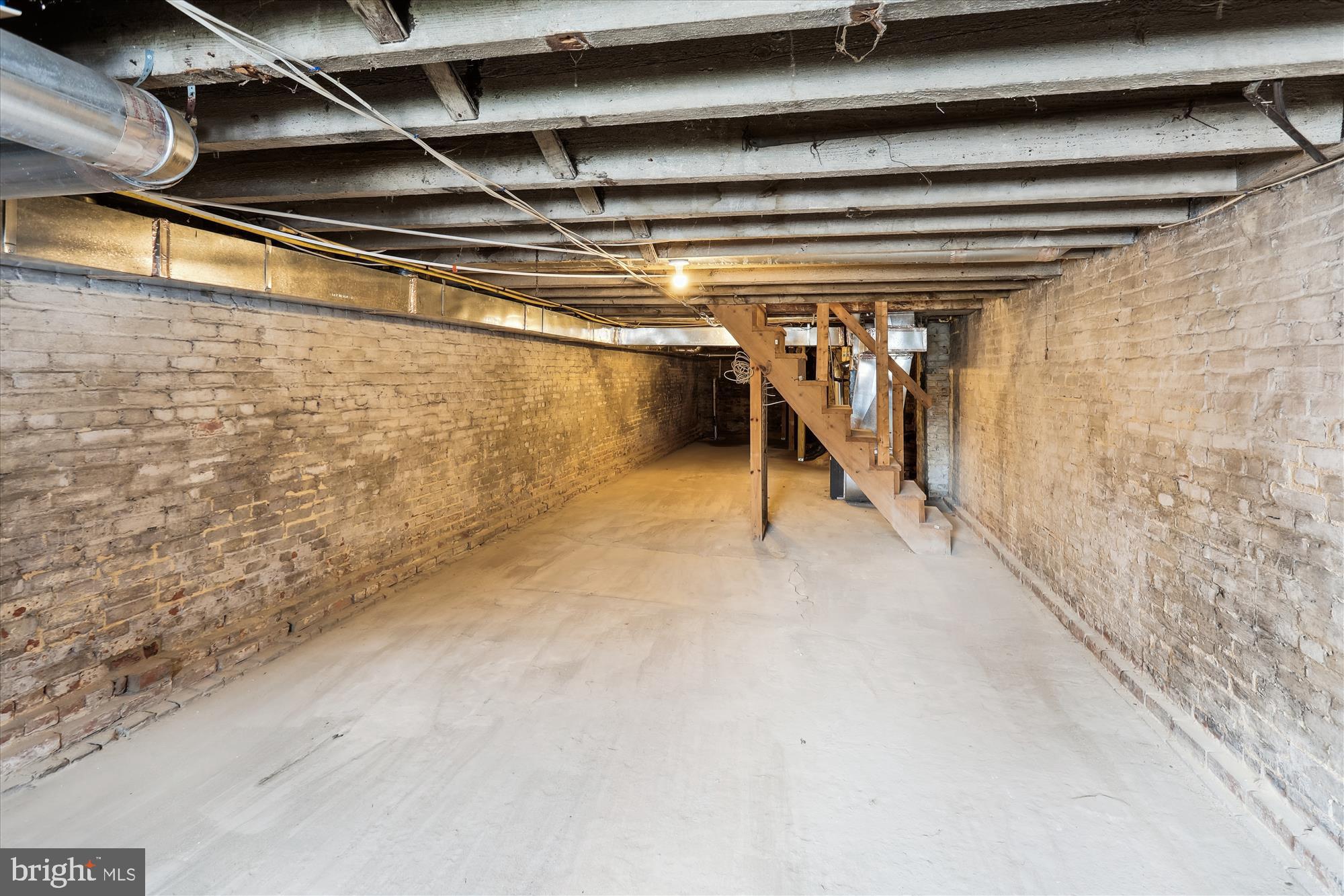 RESERVOIR HILL - Residential Lease