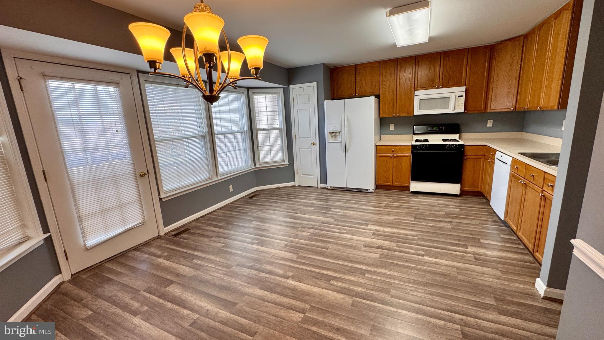 FAIRWAYS AT STONEBRIDGE - Residential