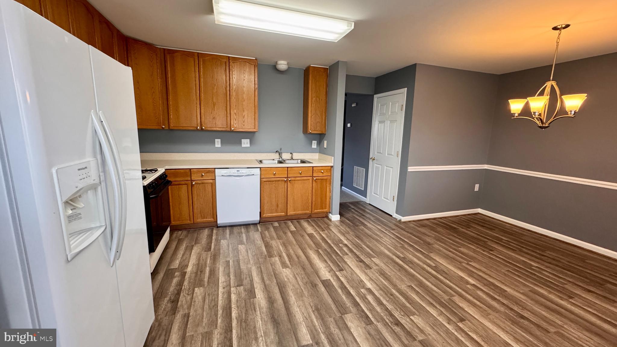 FAIRWAYS AT STONEBRIDGE - Residential