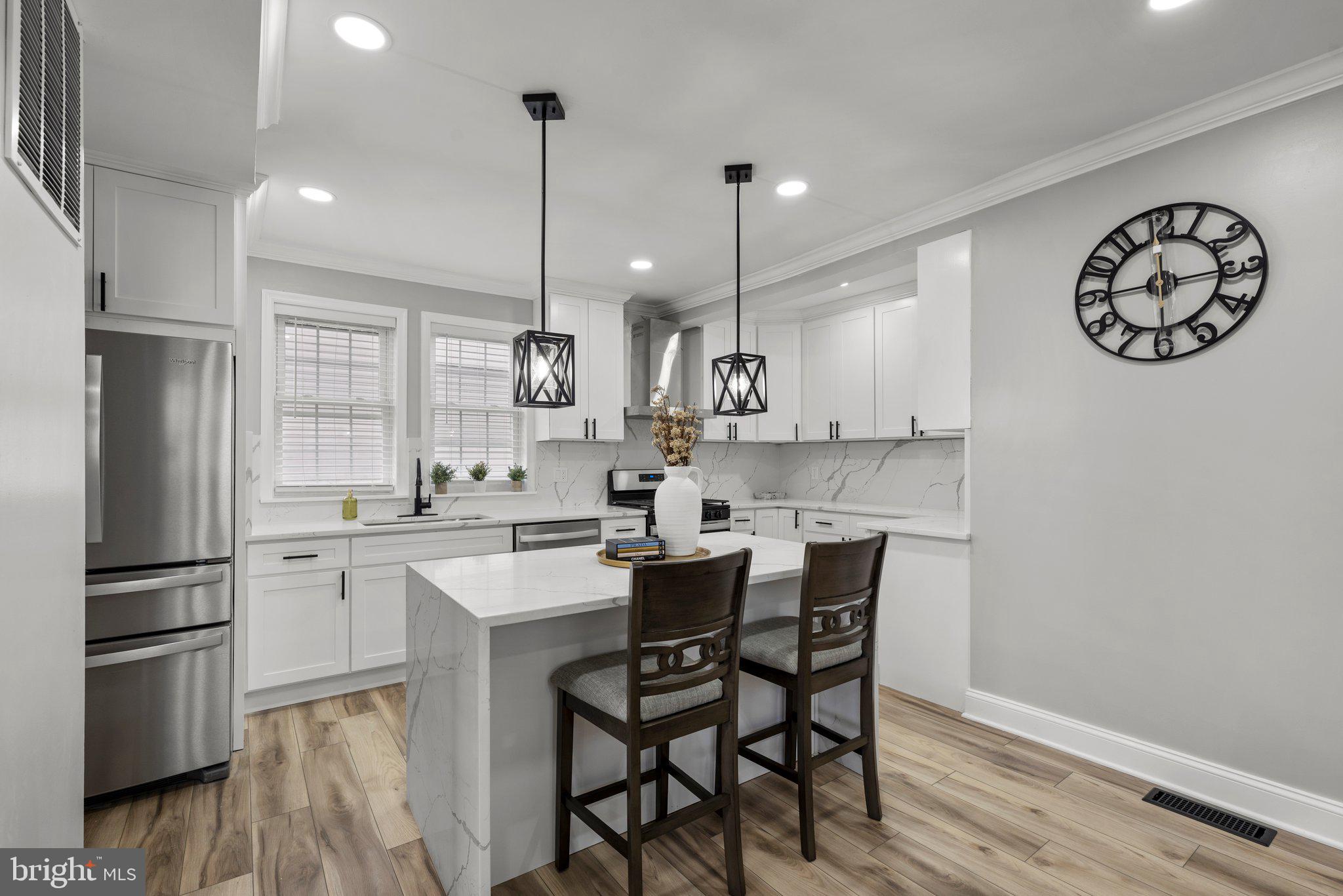 NEW PITTSBURG - Residential