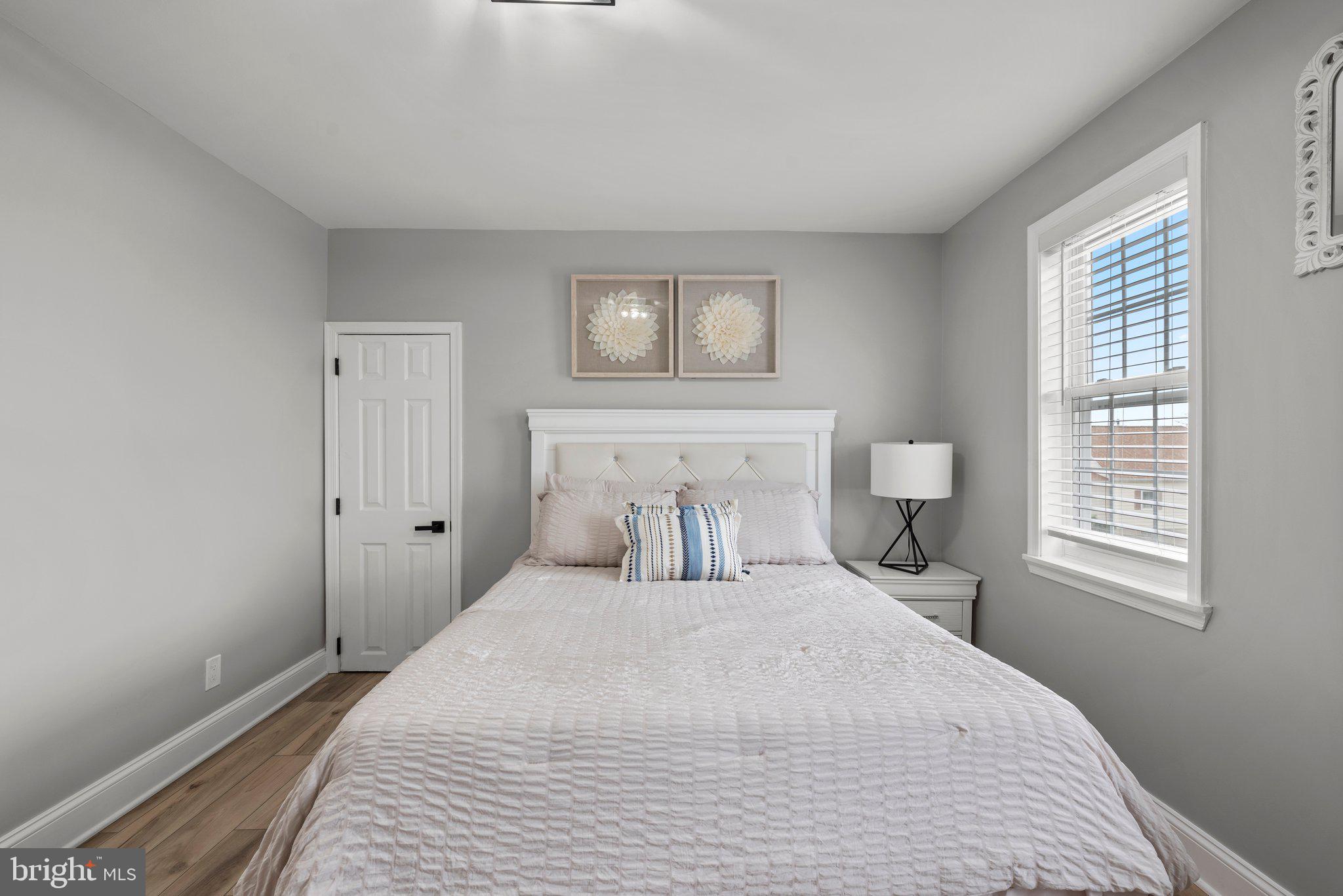 NEW PITTSBURG - Residential