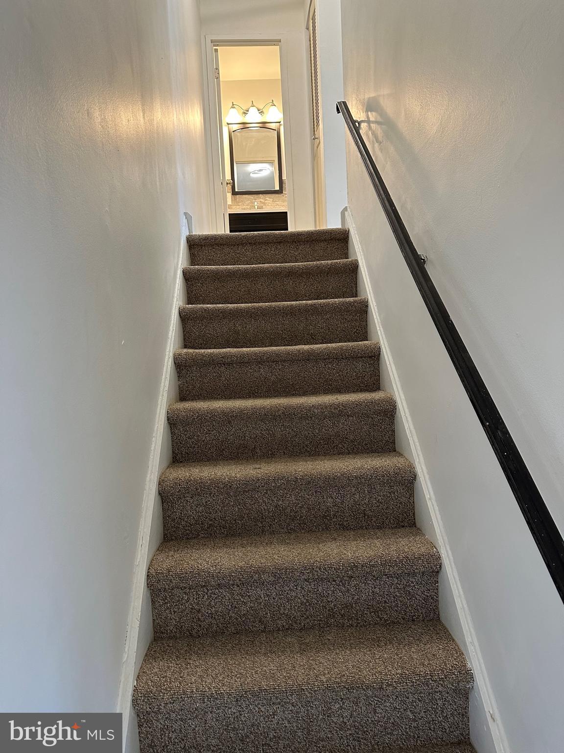 SAW MILL RUN - Residential Lease