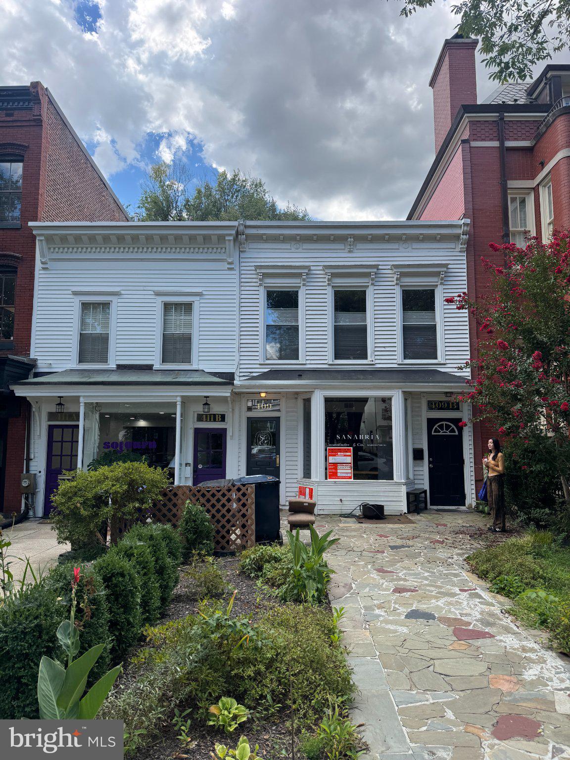 409 EAST CAPITOL STREET SE