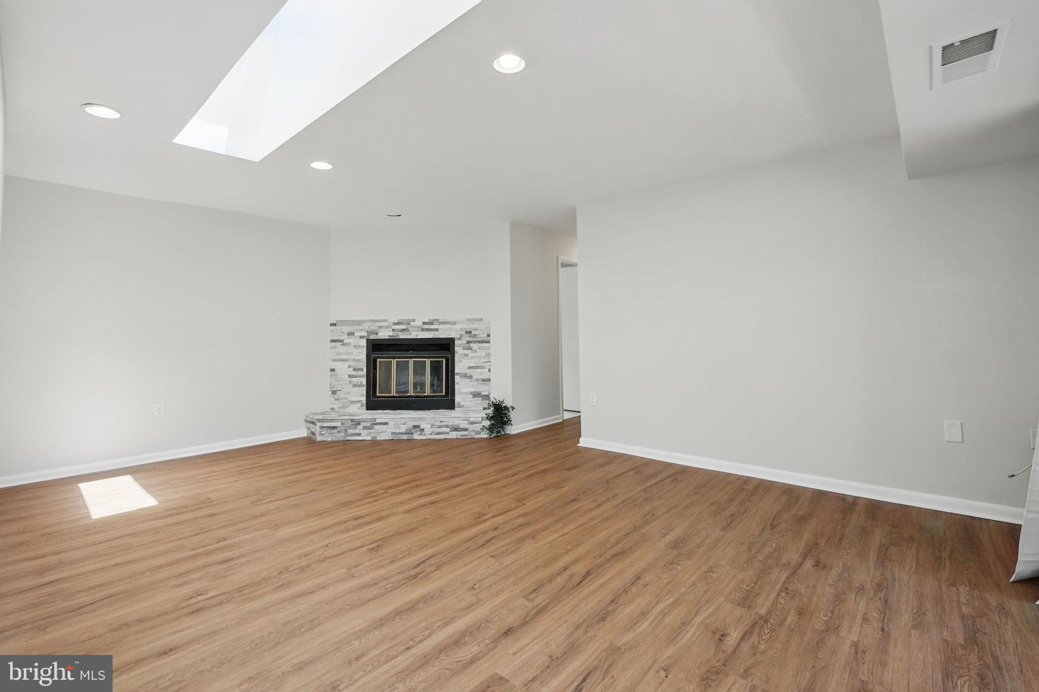 DOVER PARK - Residential