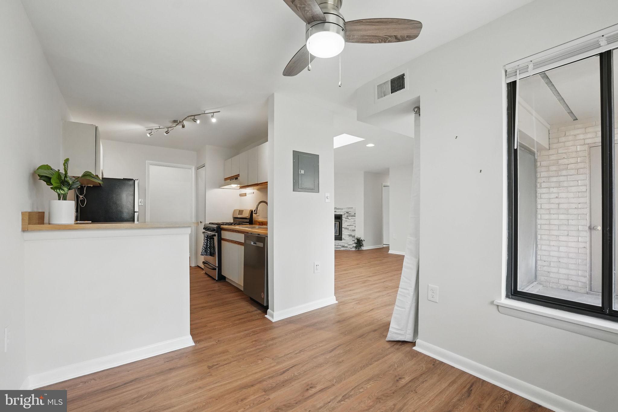 7609 LEE HIGHWAY 304