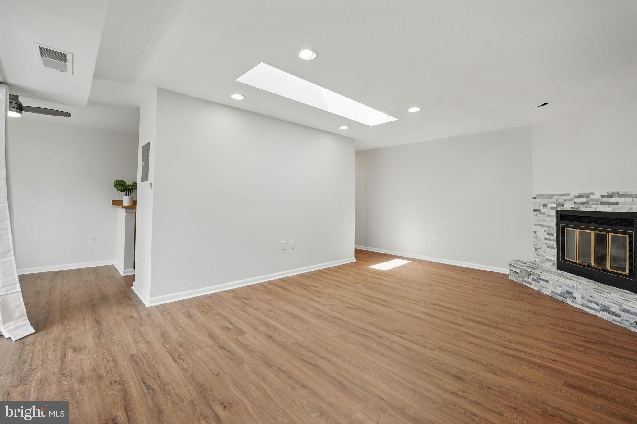 DOVER PARK - Residential