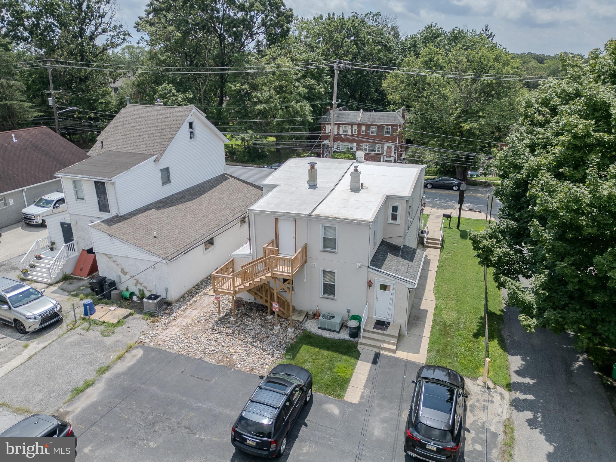 851 N PROVIDENCE ROAD