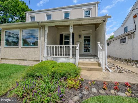 851 N PROVIDENCE ROAD MEDIA PA 19063