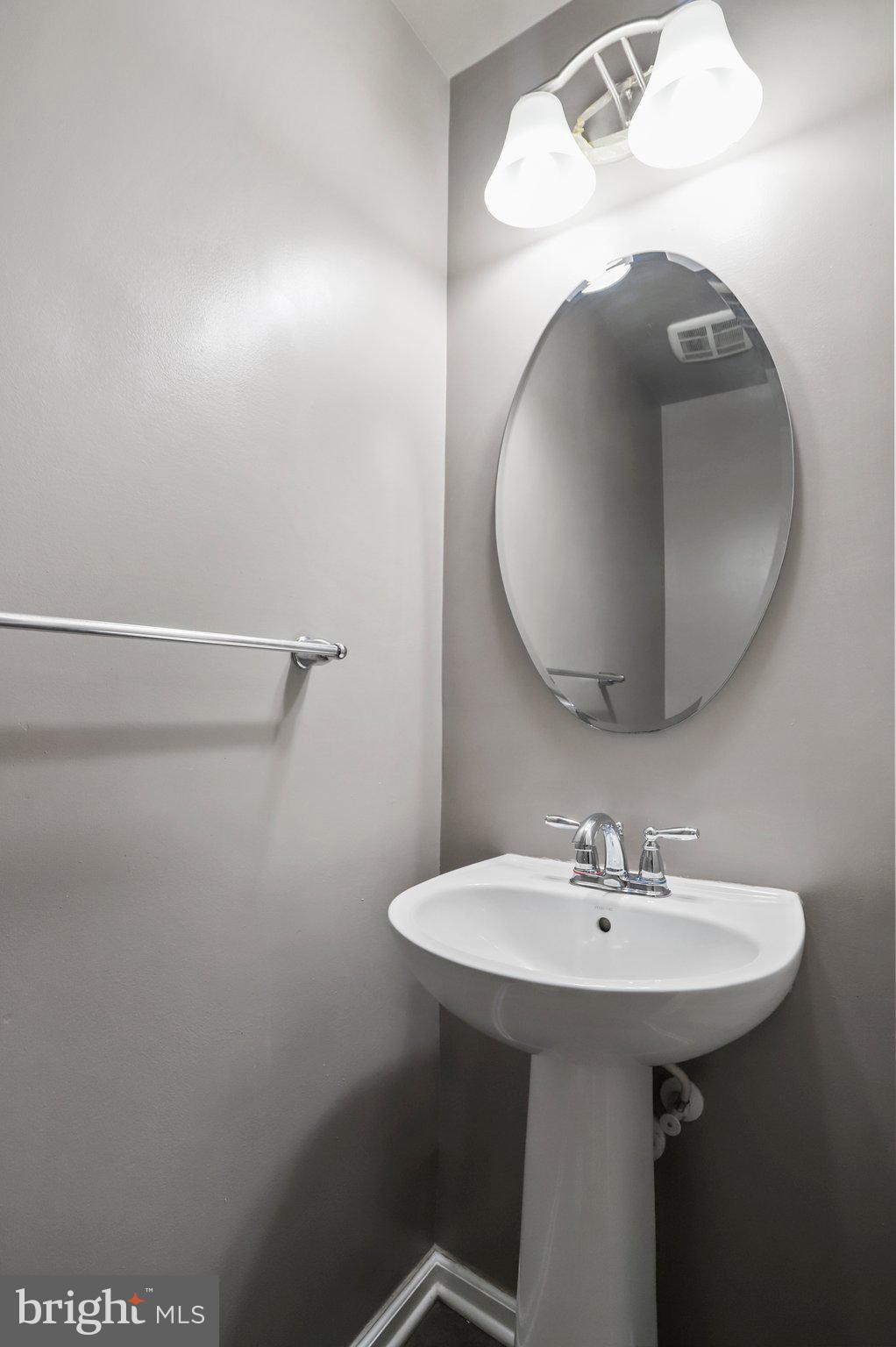 ELLICOTT CROSSING - Residential Lease