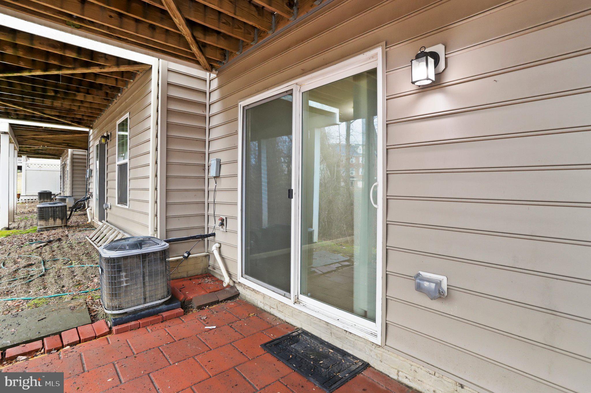 ELLICOTT CROSSING - Residential Lease