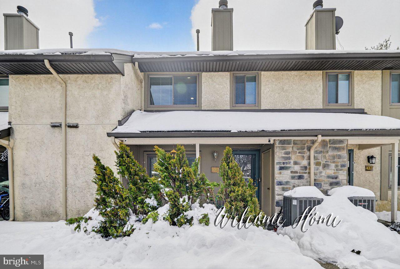 Photo 1 of 26 — 136 HAMPSHIRE DRIVE, PLAINSBORO, NJ 08536