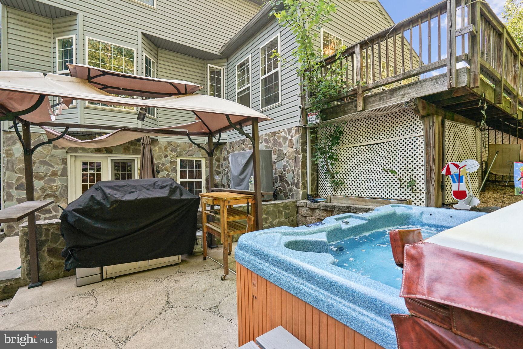 BALLANTRAE ESTATES - Residential