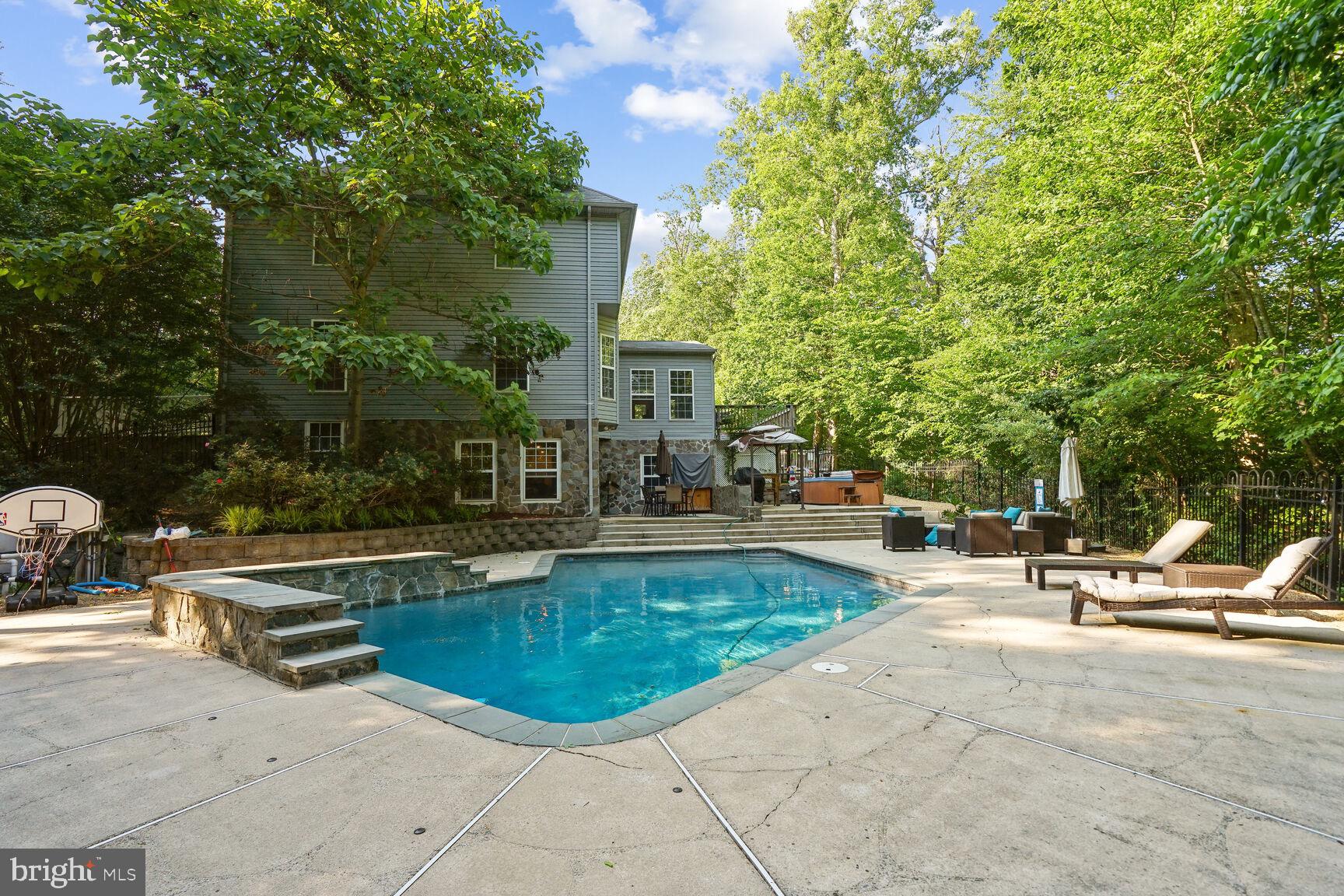 BALLANTRAE ESTATES - Residential