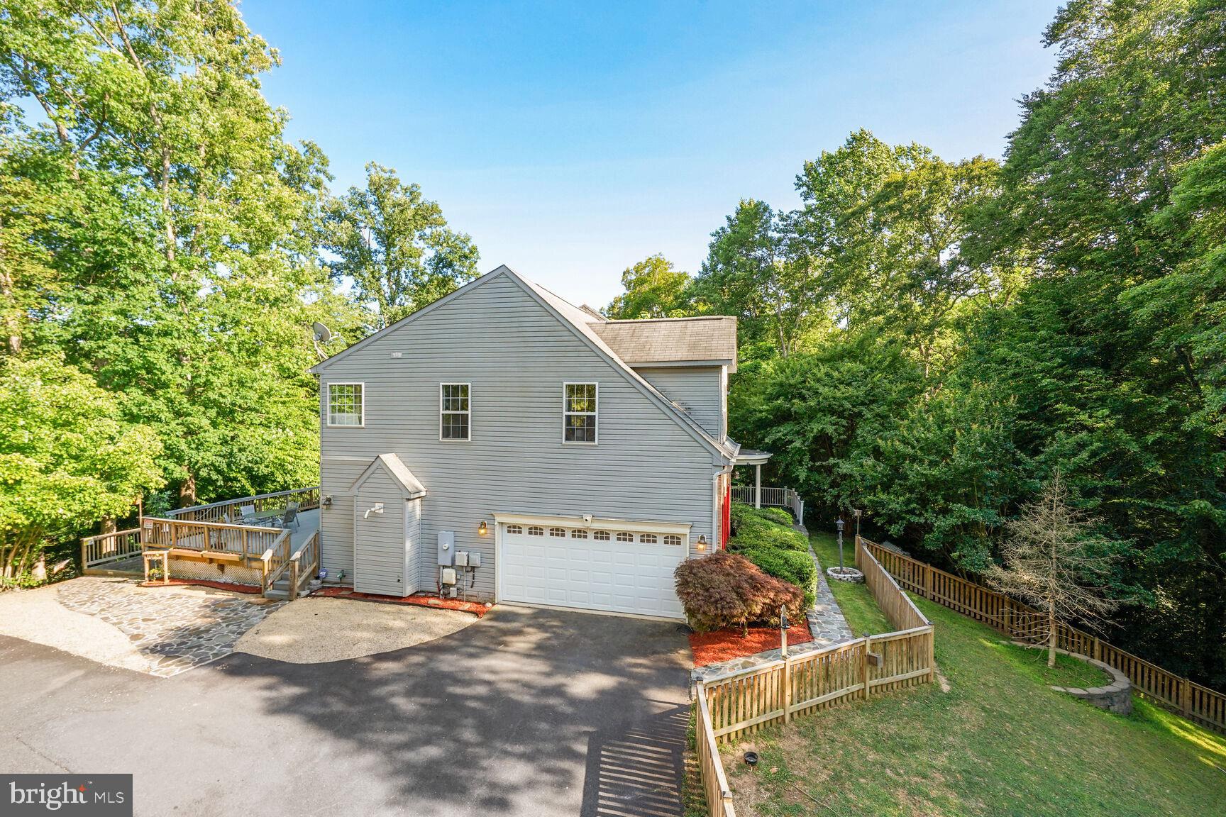 BALLANTRAE ESTATES - Residential