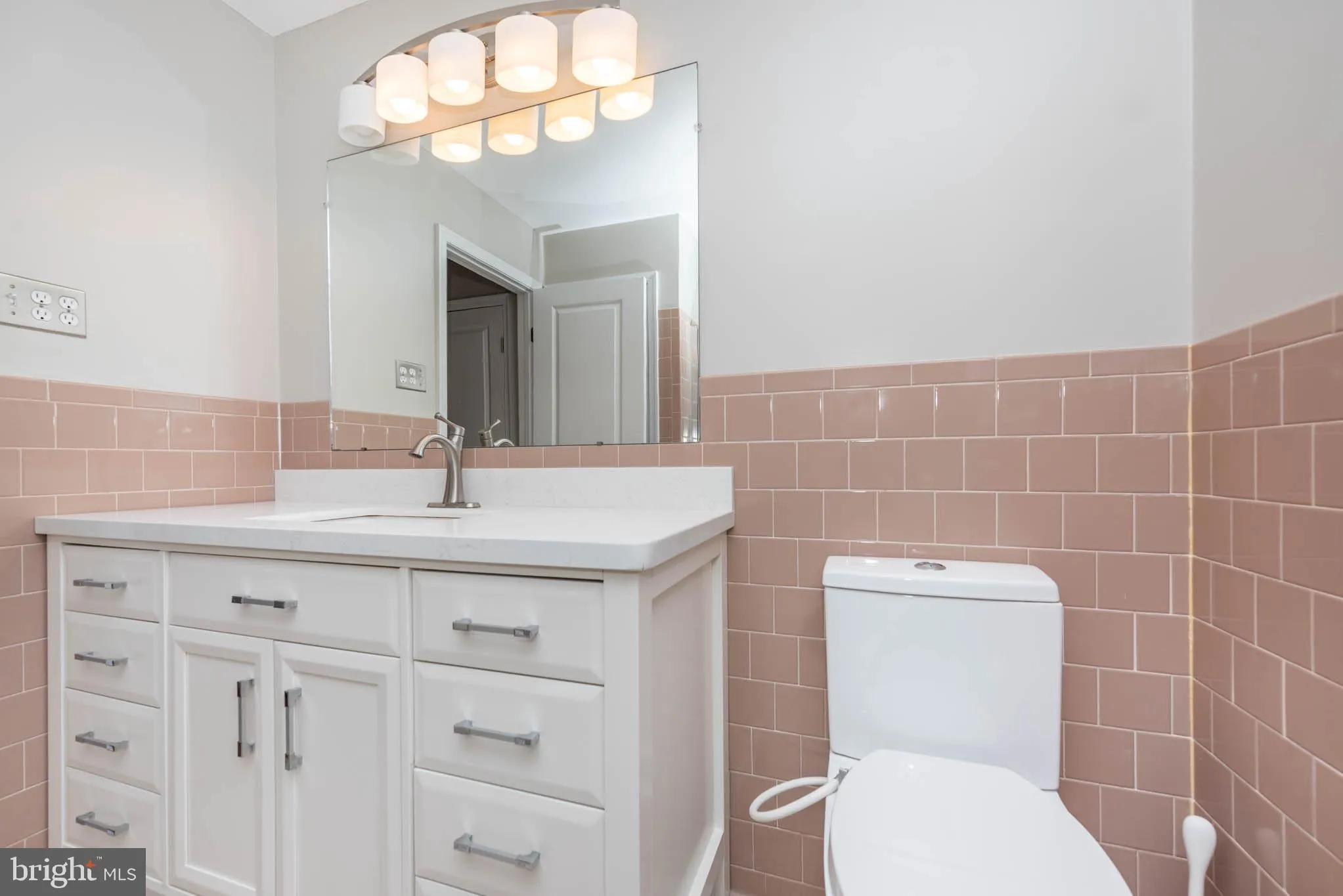 Linthicum Heights, Maryland 21090, United States, 4 Bedrooms Bedrooms, ,2 BathroomsBathrooms,Residential,Active,131756