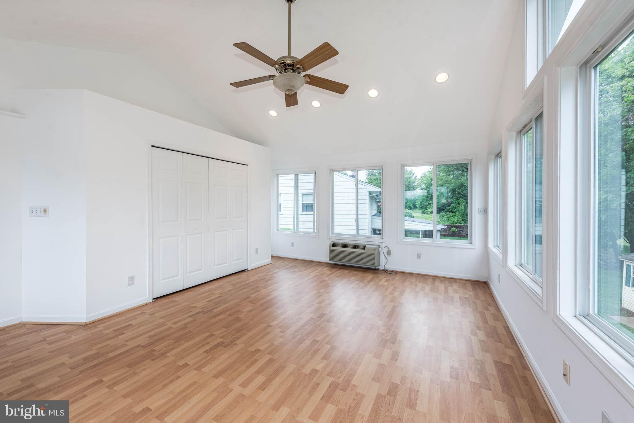 LINTHICUM HEIGHTS - Residential
