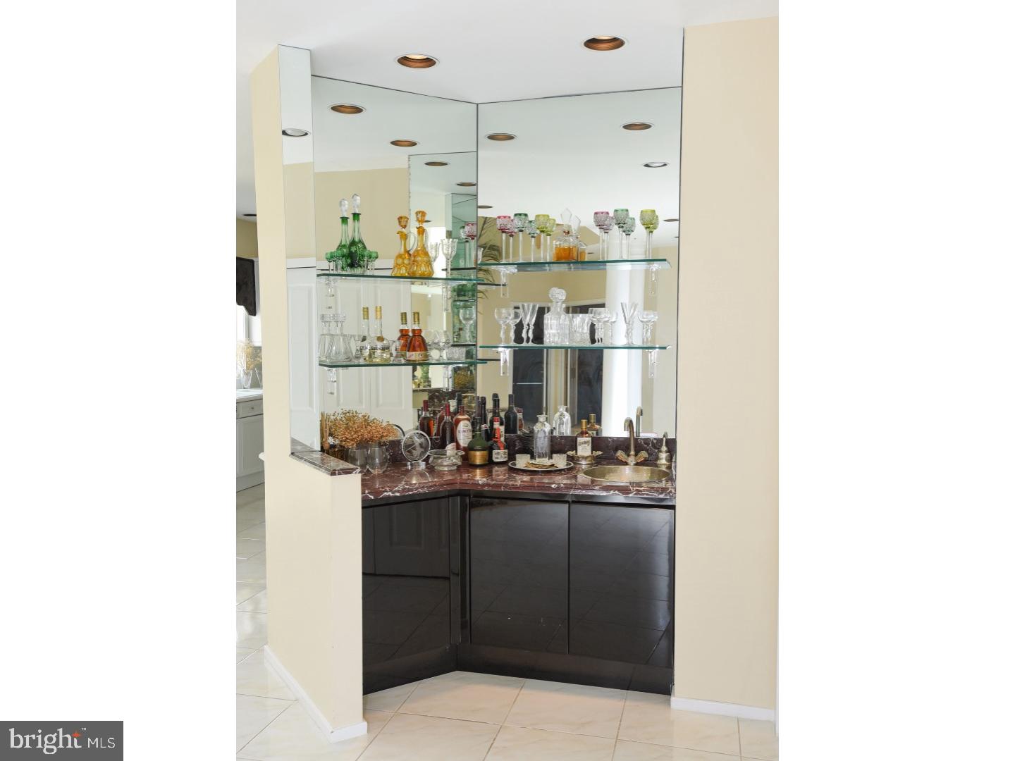 LONG LANE FARMS 3 - Residential