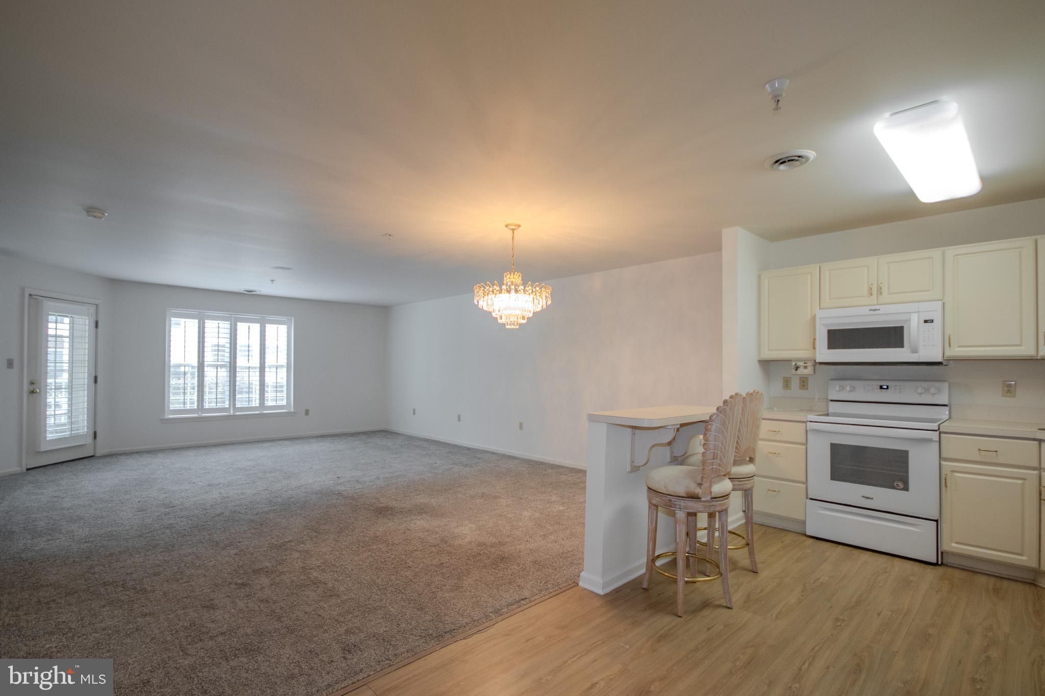 1103 S SCHUMAKER DRIVE C-006