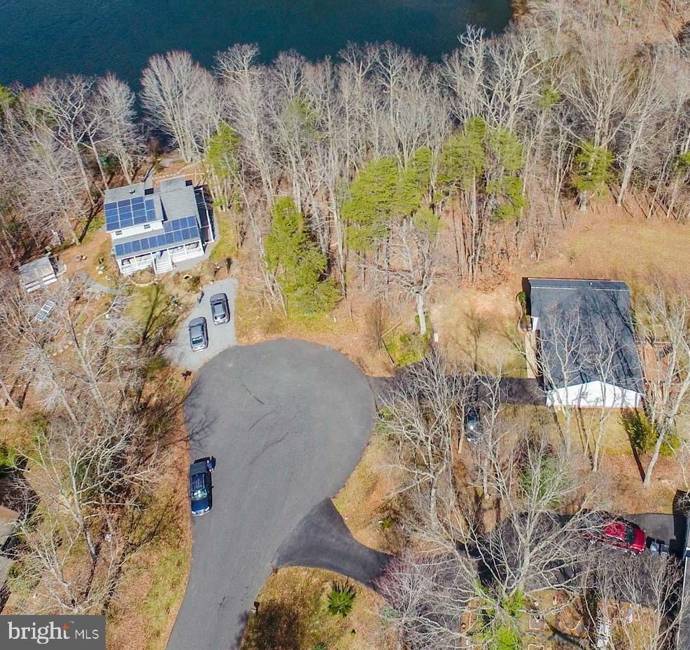 LAKE WILDERNESS - Land