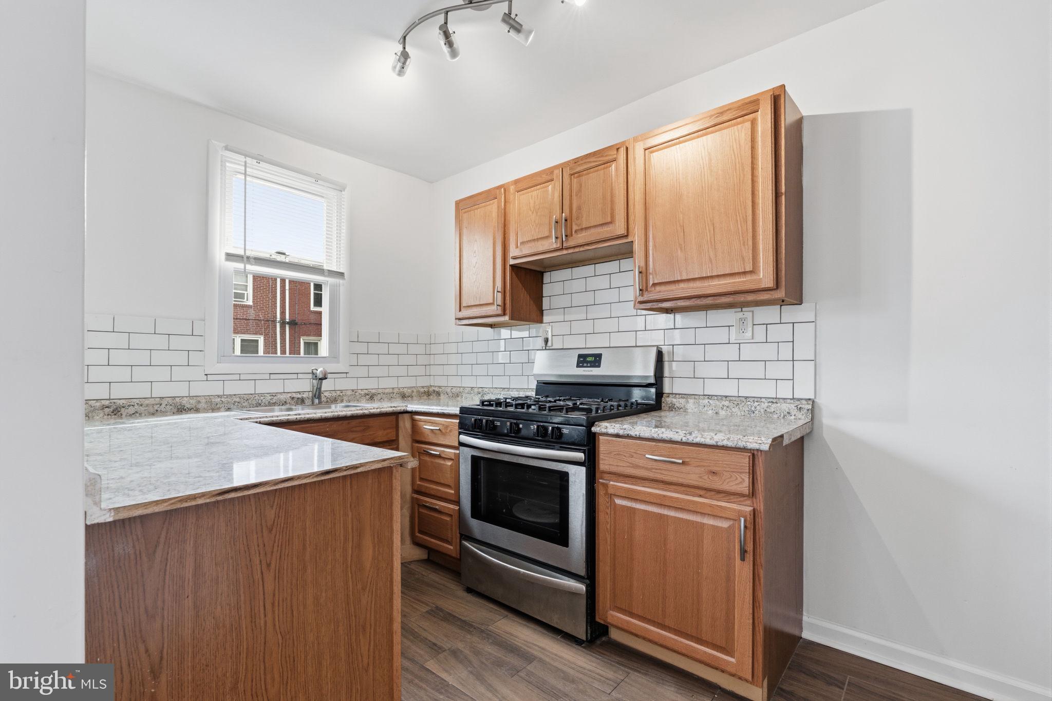 MAYFAIR (WEST) - Residential
