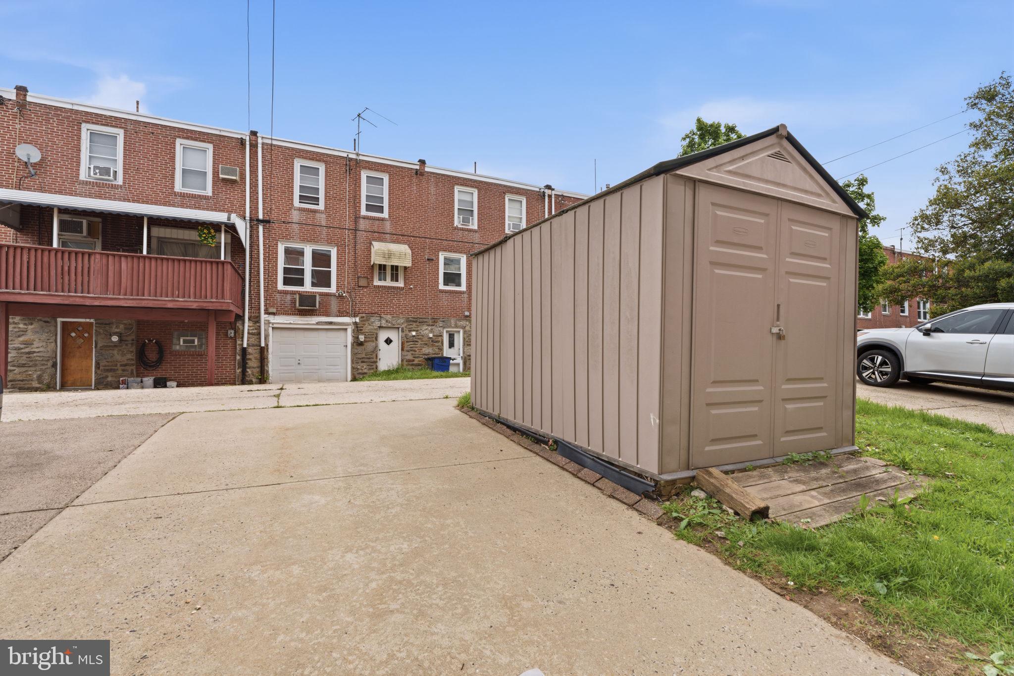 MAYFAIR (WEST) - Residential