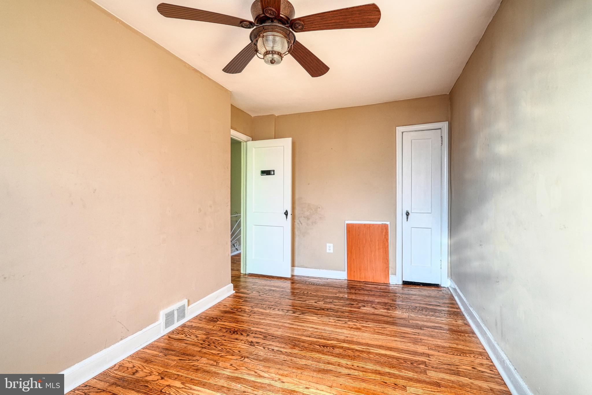 HOLMESBURG - Residential