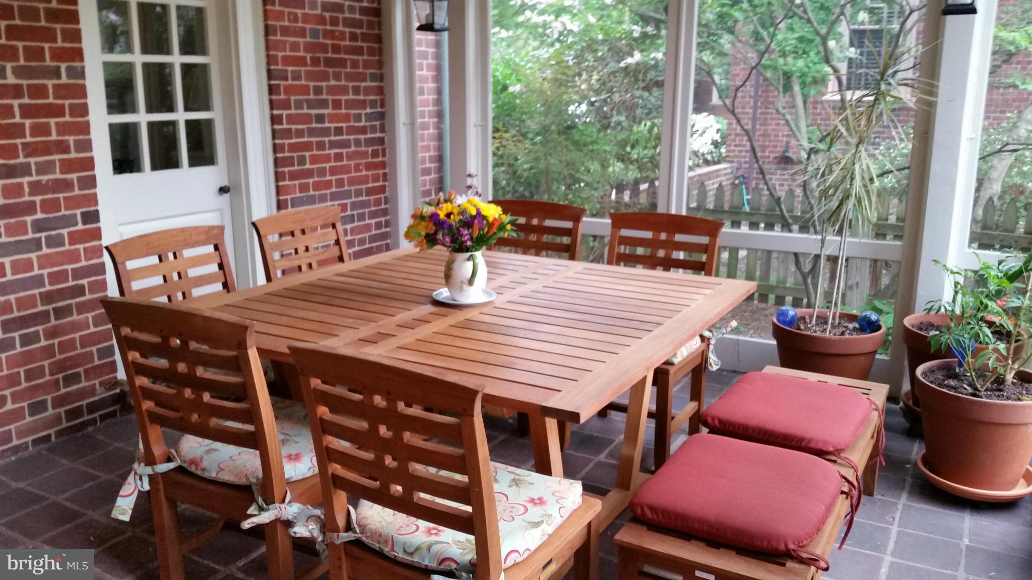 GREATER HOMELAND HISTORIC DISTRICT - Residential