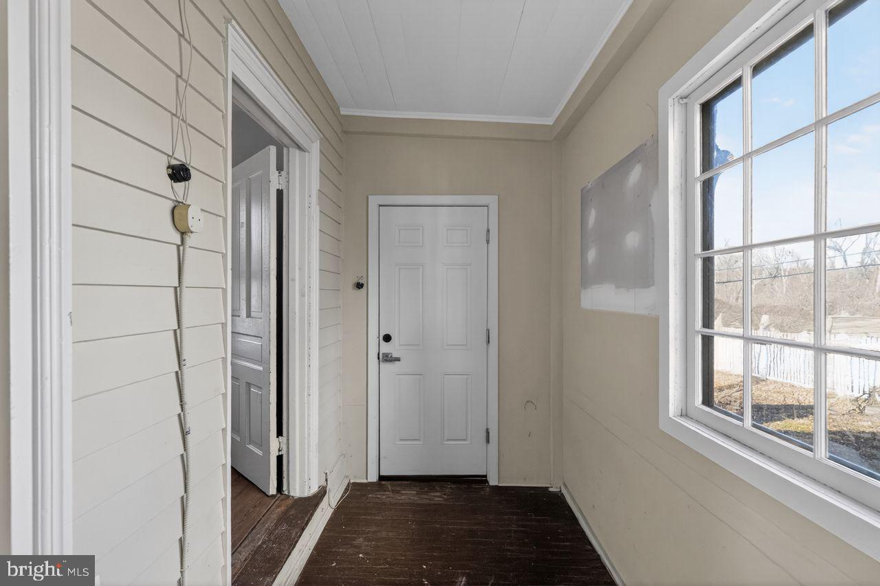 FORT WASHINGTON - Residential