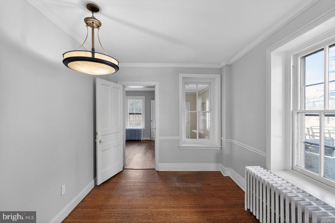 FORT WASHINGTON - Residential