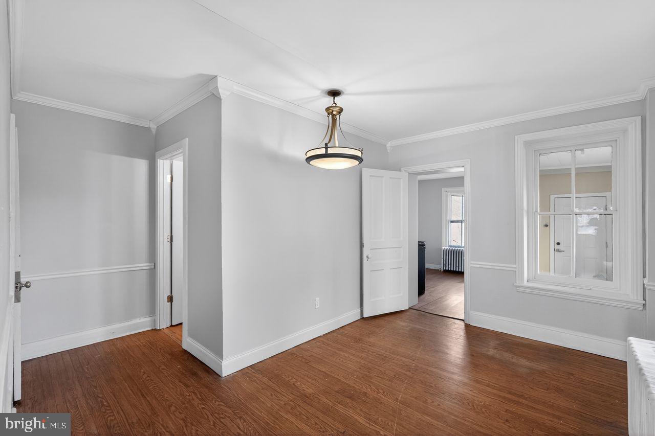 FORT WASHINGTON - Residential