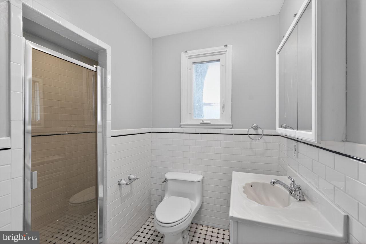 FORT WASHINGTON - Residential