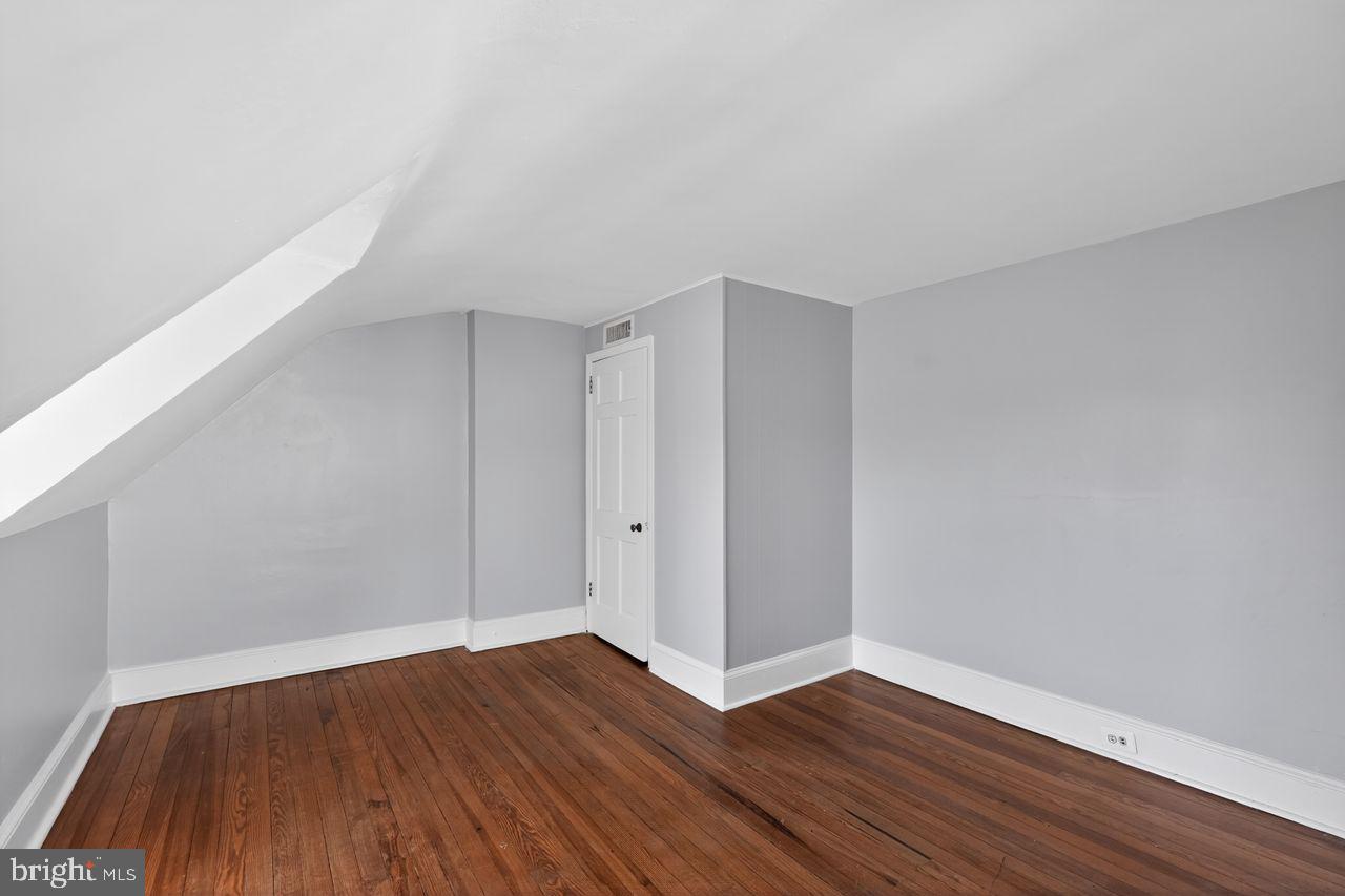 FORT WASHINGTON - Residential