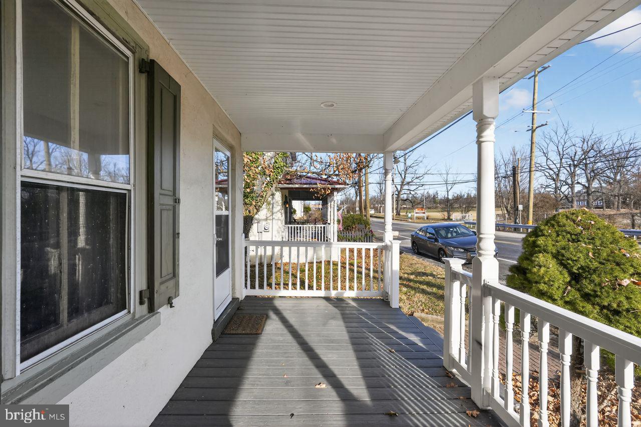 FORT WASHINGTON - Residential