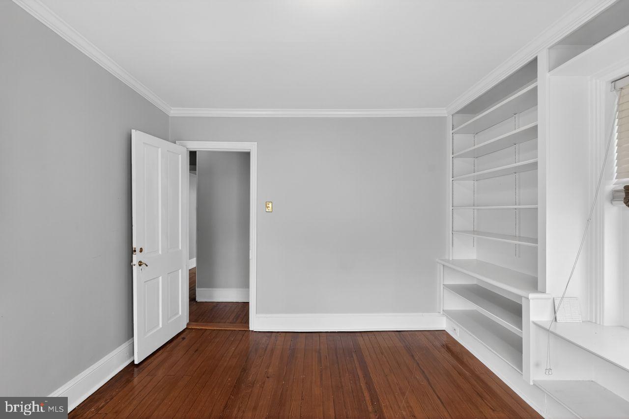 FORT WASHINGTON - Residential