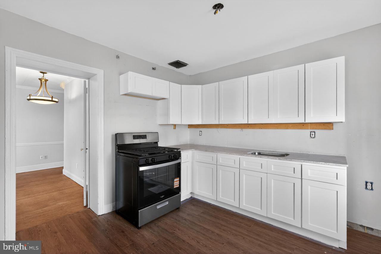 FORT WASHINGTON - Residential