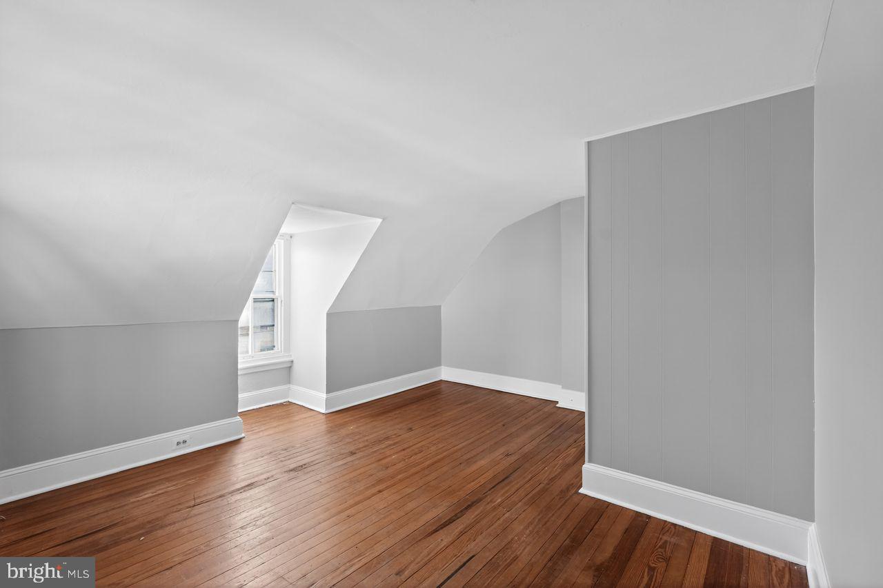 FORT WASHINGTON - Residential