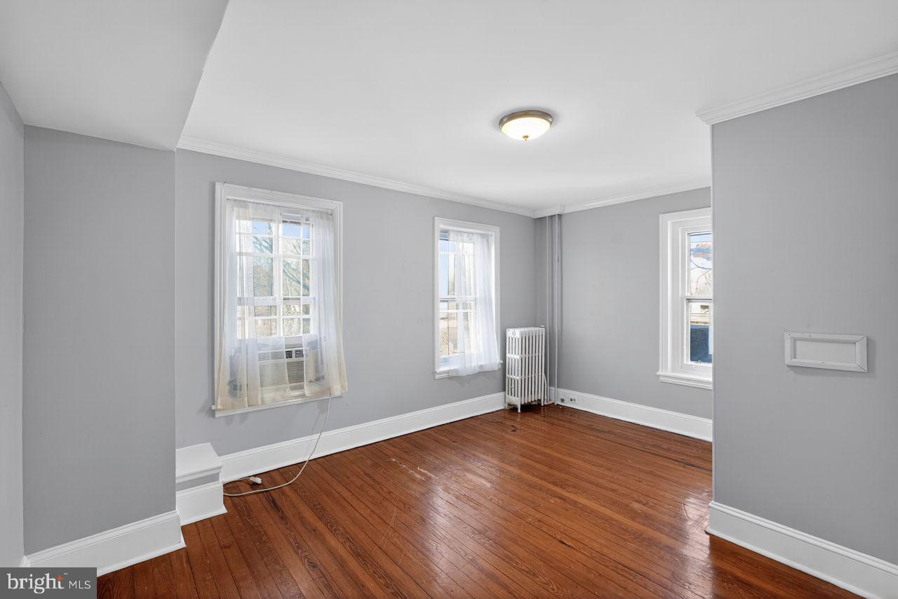 FORT WASHINGTON - Residential