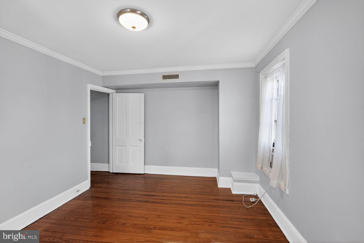 FORT WASHINGTON - Residential