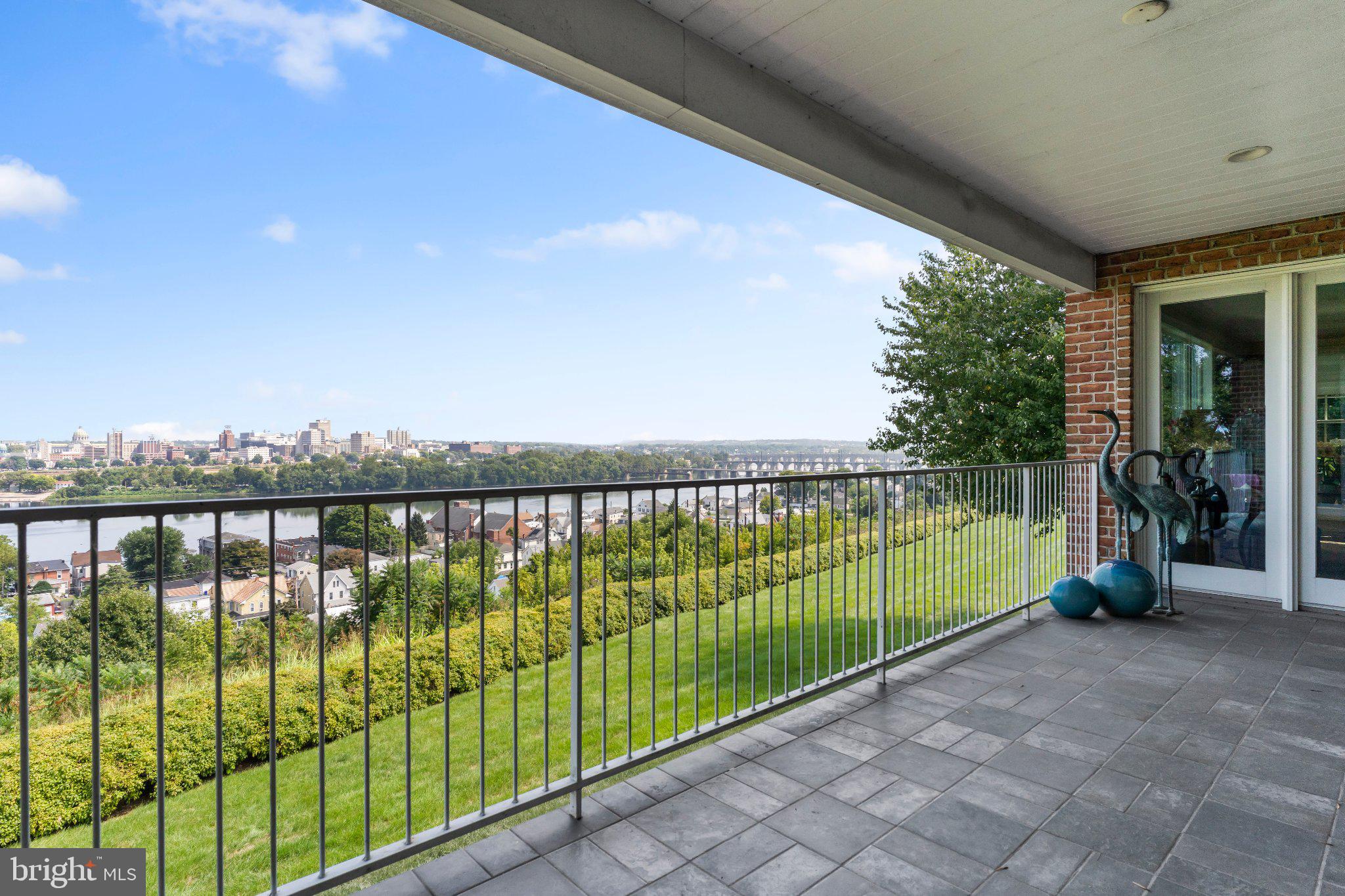 549 BRIDGEVIEW DRIVE
